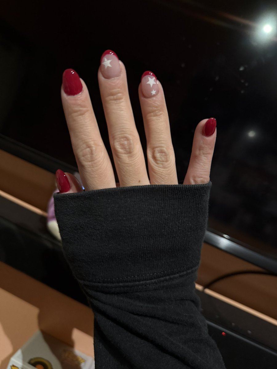 Ive never done red before but I think I like it 🍒✨