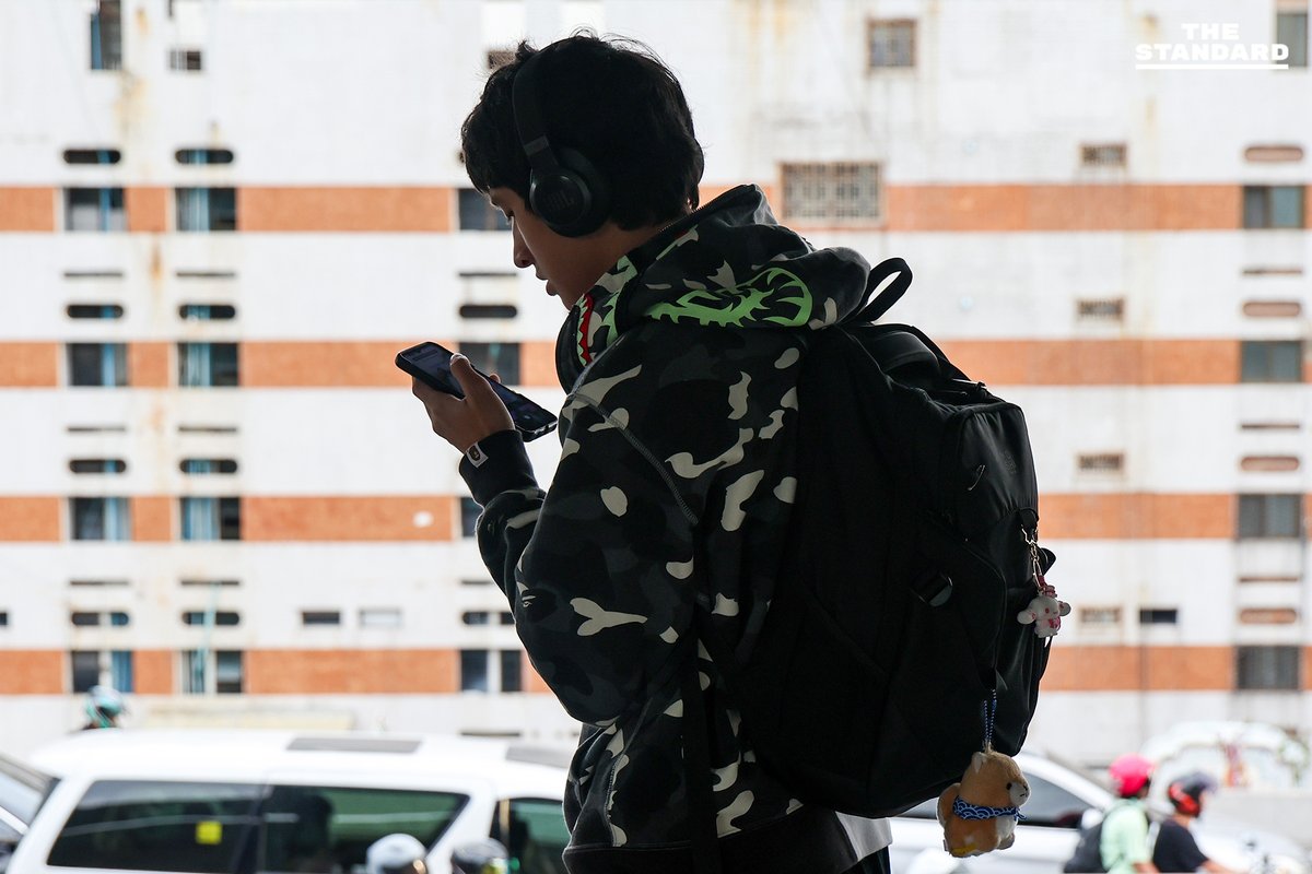 thestandardth's tweet image. กรุงเทพฯ เย็นสบาย อุณหภูมิต่ำสุด 20 องศาฯ รายงานฝุ่นดีมากทั่วพื้นที่
.
วันนี้ (20 พฤศจิกายน) กรมอุตุนิยมวิทยา รายงานสภาพอากาศกรุงเทพมหานครและปริมณฑล ระบุว่า มีสภาพอากาศที่เย็นสบายเป็นพิเศษในตอนเช้า และมีลมพัดแรงตลอดทั้งวัน อุณหภูมิต่ำสุด อยู่ที่ 20 ถึง 22 องศาเซลเซียส…