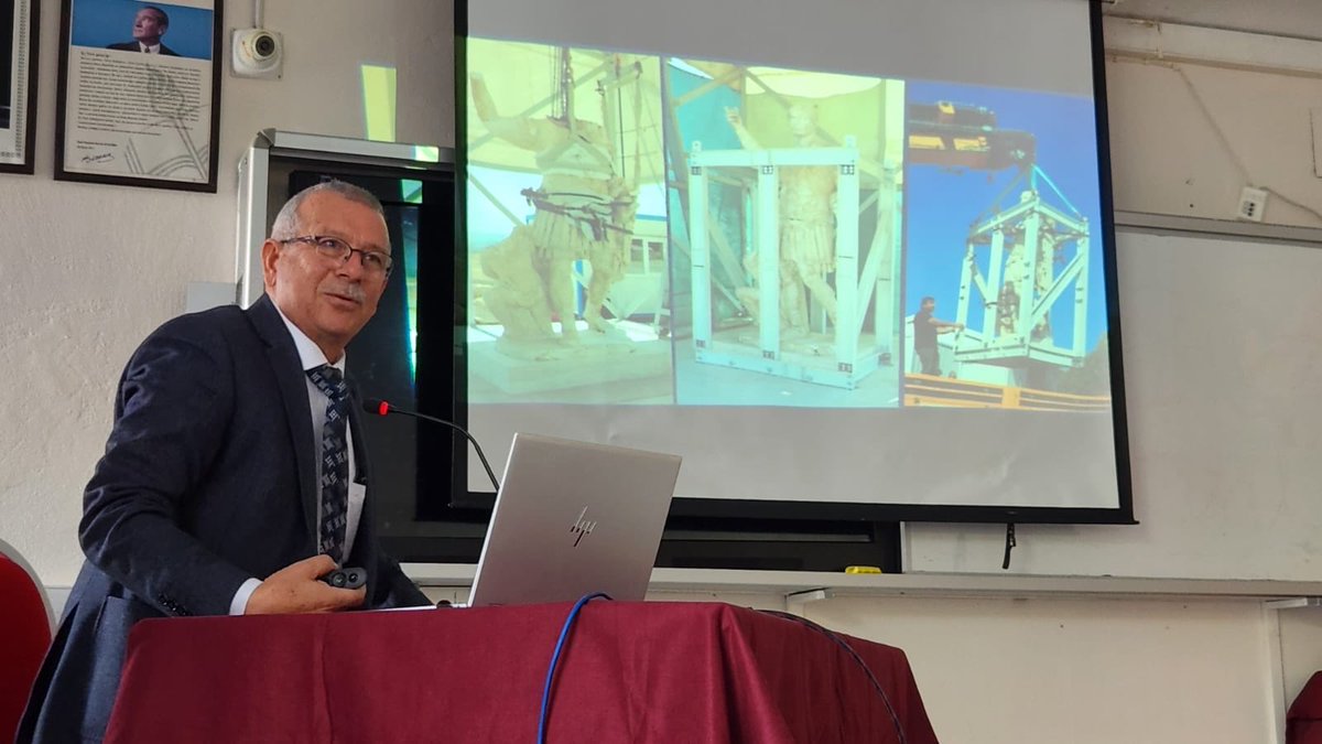 AnafartalAl's tweet photo. Türkiye Yüzyılı Maarif Modeli Okul Temelli Planlama" çalışmaları doğrultusunda, Türkiye'nin en önemli arkeologlarından biri olan kıymetli akademisyen Prof. Dr. Celal Şimşek'i okulumuzda ağırladık. Kendisine katkıları için teşekkür ederiz. @PamukkaleMEM  @pauedutr @meb_ogm https://t.co/BLOWGeuHdA
