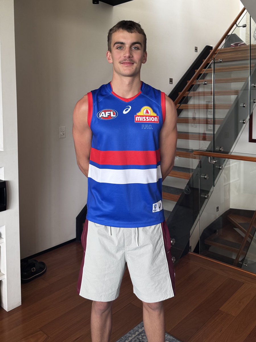 westernbulldogs's tweet image. Our guy Lachy Carmichael in the red, white and blue for the very first time ❤️‍🔥