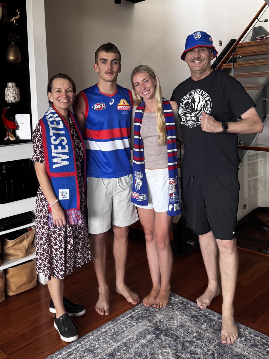 westernbulldogs's tweet image. Our guy Lachy Carmichael in the red, white and blue for the very first time ❤️‍🔥
