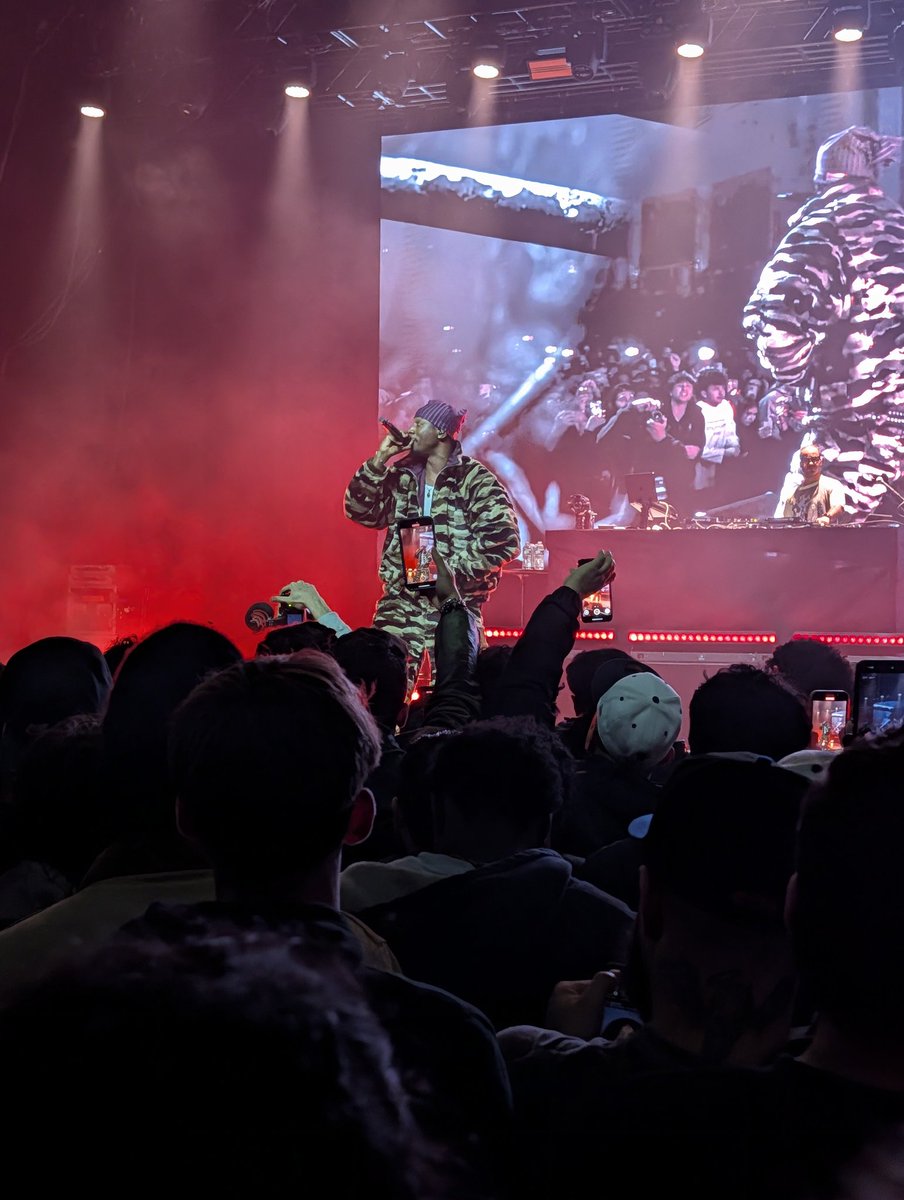 KPWASRIGHT's tweet photo. Wow what a Great Show shoutout @bristeves ,@rapsody @joeyBADASS  🔥🔥🔥 energy https://t.co/t2CgTf2Rb4