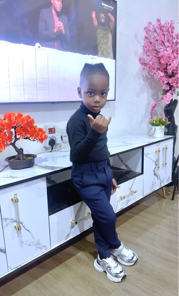 My sweet boy is 4 🥺
I truly can’t believe how time flies !!!
It feels just like yesterday when I announced you to the world my sweet,smart boy…

My sweet boy
The boy with the brightest smile, the kind that lights up any room. 
My omomo who is now almost not my omomo. 
Happy 4th