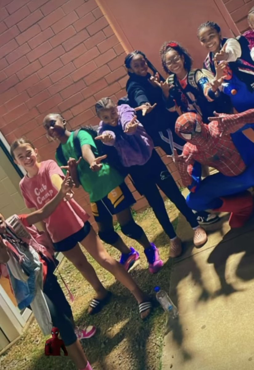 ImaniNichols34's tweet image. After practice with the crew… Even spider man wanna hang wit us🏀🏀😂 @fbcnashvilletn #FunTimes #TeamBonding #FallLeague
