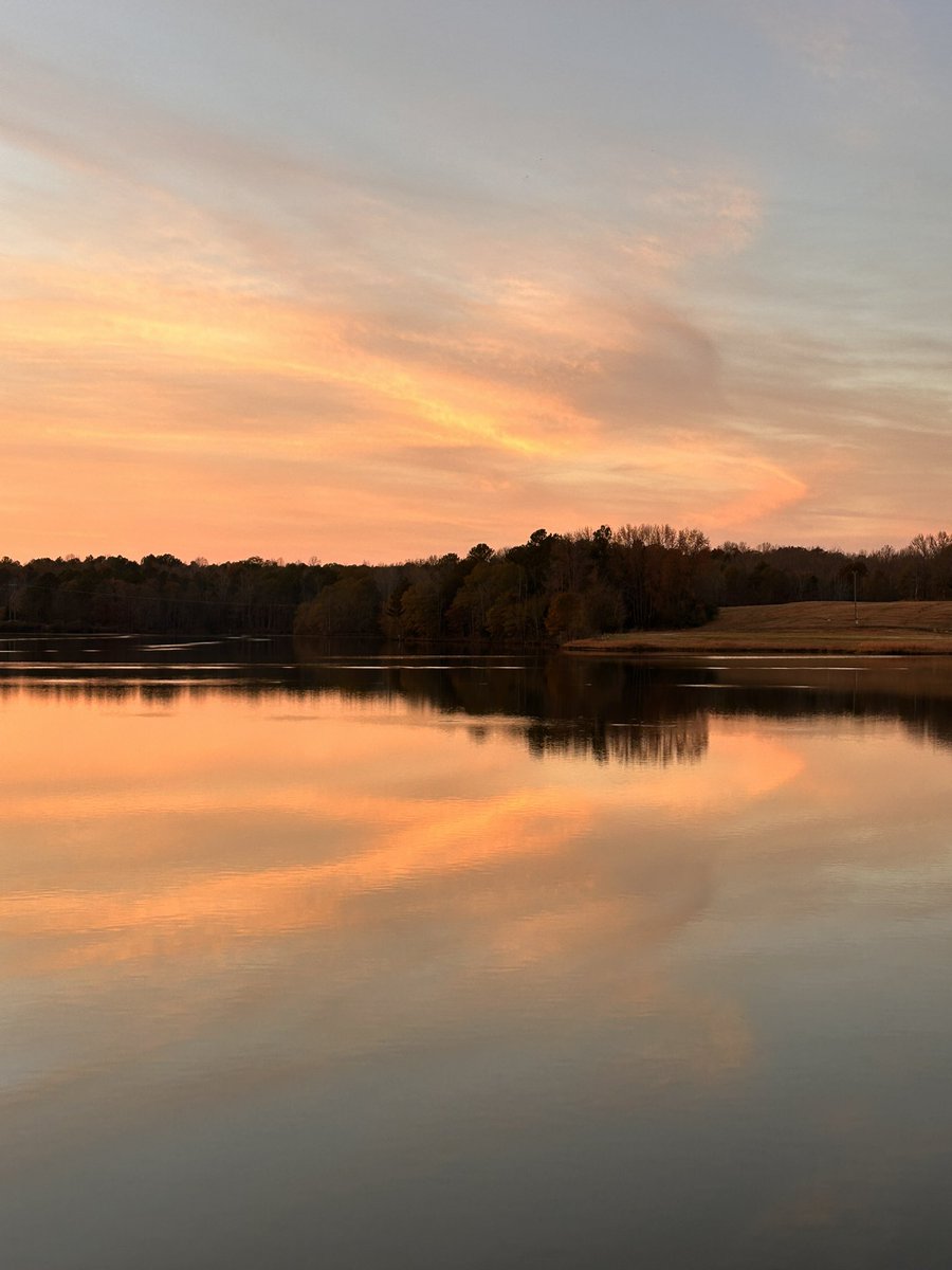 muamnkaujlig's tweet photo. Share a photo with soft hues.. https://t.co/7ThcIgQzKT