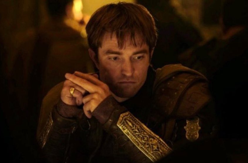 DiscussingFilm's tweet image. First look at Robert Pattinson and Zendaya in Christopher Nolan’s ‘THE ODYSSEY’

Pattinson will play Antinous &amp;amp; Zendaya will play Athena.

(Source: @empiremagazine)