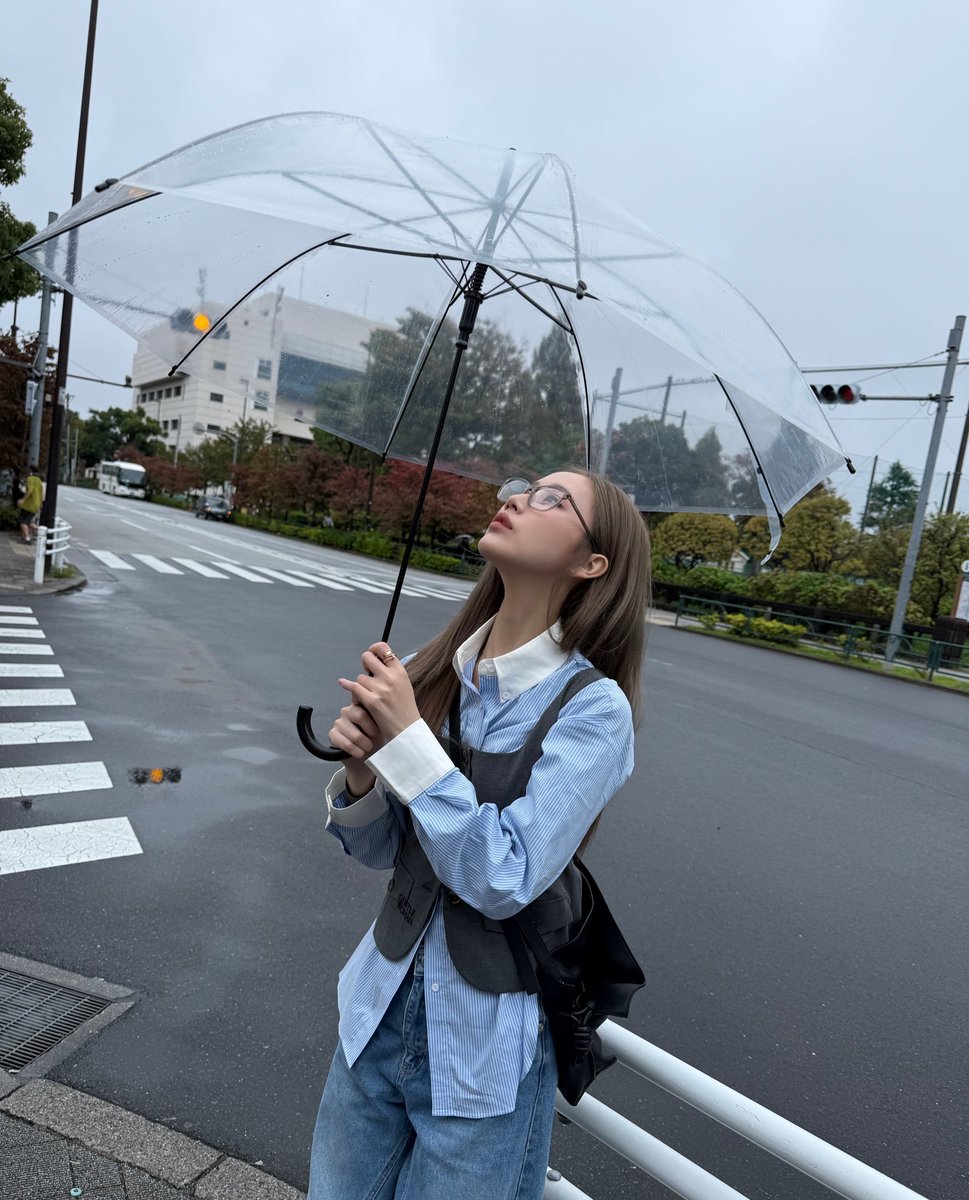 janeeeyeh's tweet image. กางร่มให้มั้ยงับ☂️

#janeeyeh