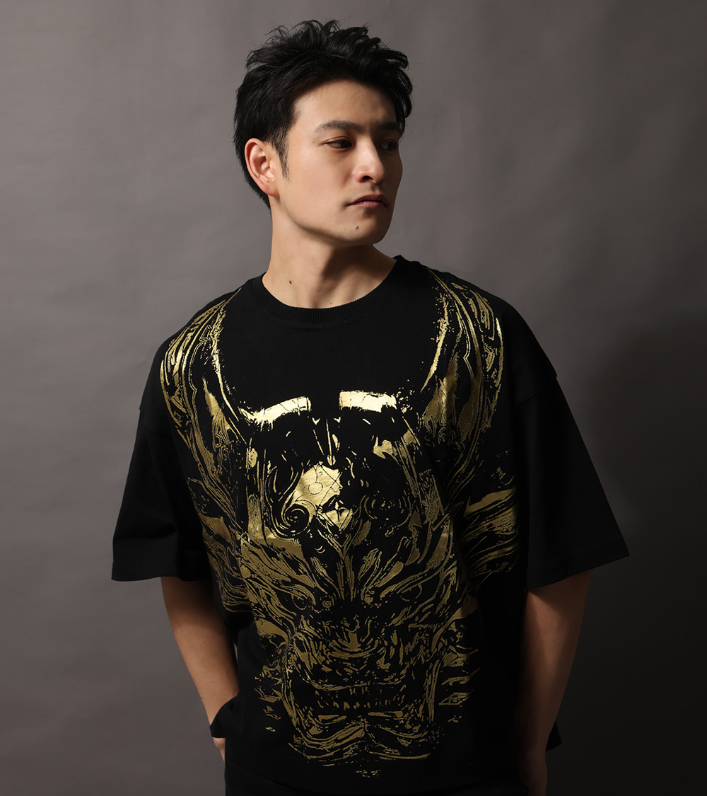 GAMESGLORIOUS's tweet image. 【お知らせ】「牙狼20周年記念刺繍スタジャン」「牙狼20周年記念ルーズフィットTシャツ」は現在絶賛予約受付中！キャンセル分も出ましたので是非ご検討ください。各サイズの寸法について、画像内の寸法表をご参照下さい。games-glorious.com/?category_id=5…
#牙狼 #GARO #北田祥一郎 #GAMESGLORIOUS