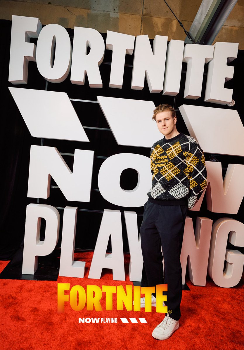 JustBecause1899's tweet image. Nop.
This the truly fortnite lobby.
#PWR!!!