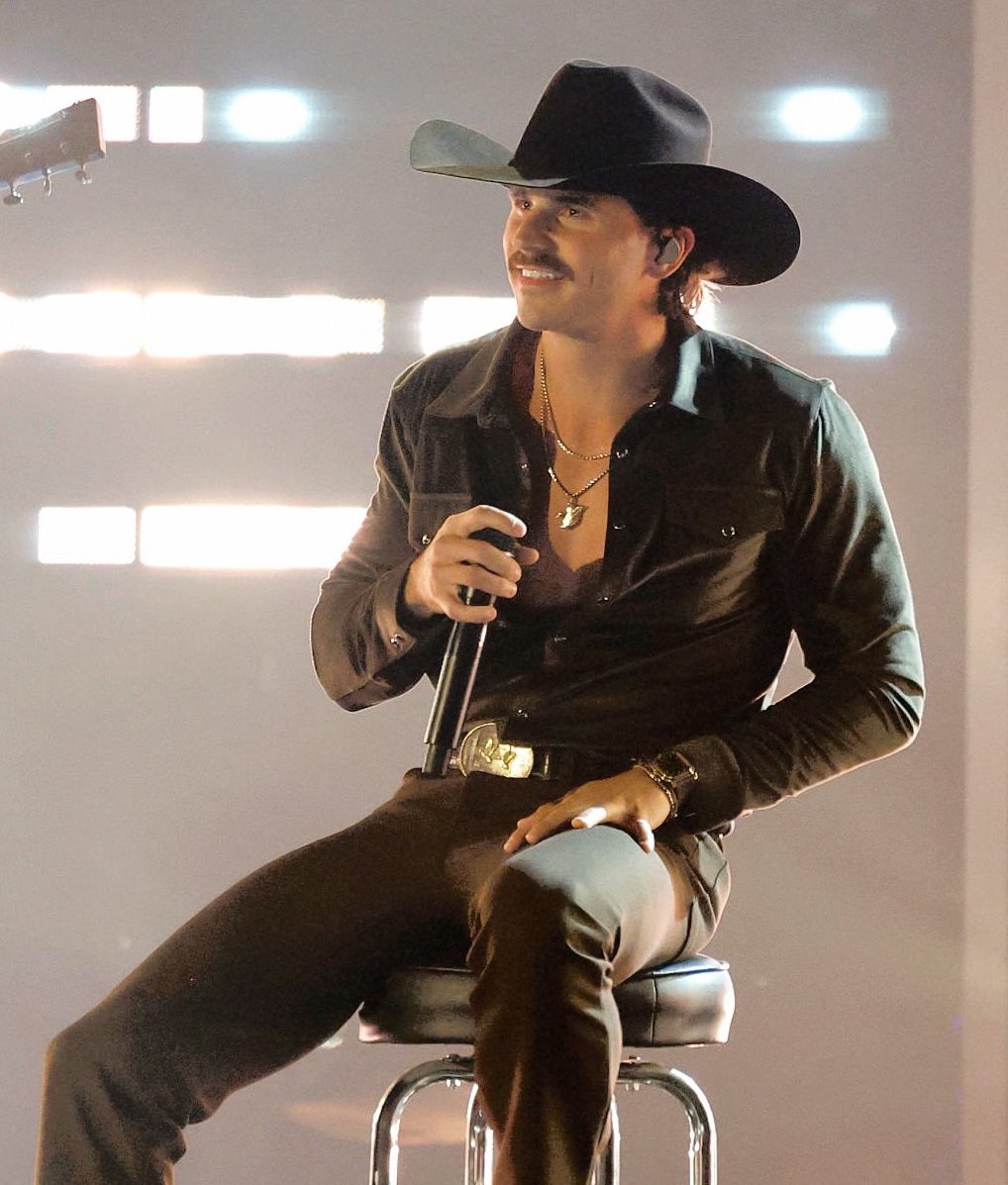 AnObservantEgo's tweet image. ⠀

⠀ ⠀ ⠀ ⠀      ⠀⠀  Hell of a night. ⠀ ⠀ ⠀ ⠀