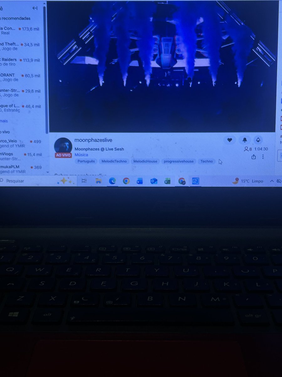 <a href="/AnaFLopes12/">anaf</a> <a href="/moonphazeslive/">Moonphazes</a> Eu engual