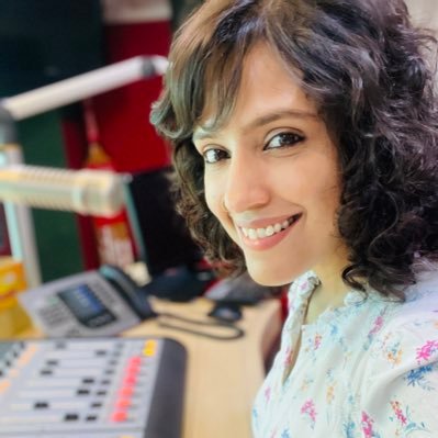 अगर sayema अभी भी रेडियो मिर्ची पे कार्यरत हैं तो इस डिजिटल जेहादान को रेडियो मिर्ची से तत्काल प्रभाव से निकाल देना चाहिए...

<a href="/mirchiplus/">Mirchi Plus</a>