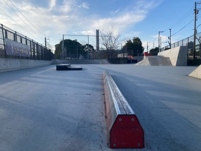 yashiokitapark's tweet image. 本日もスケートパークは、9時からオープンしています。夜は21時まで滑れますので、これから皆様のご来場をお待ちしています！#八潮北スケートパーク #品川スケートパーク #スケートパーク #品川区