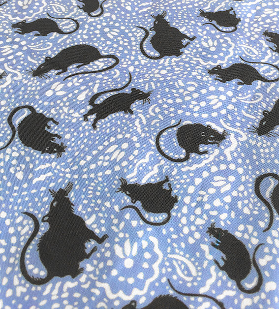 PaisleyPowered's tweet image. 1 yard of PAISLEY RAT MOSAIC fabric was sold today. There are many different colour versions to choose from but today’s customer chose the blue-black version printed on cotton. #mosaic #surfacepattern spoonflower.com/en/fabric/1003…