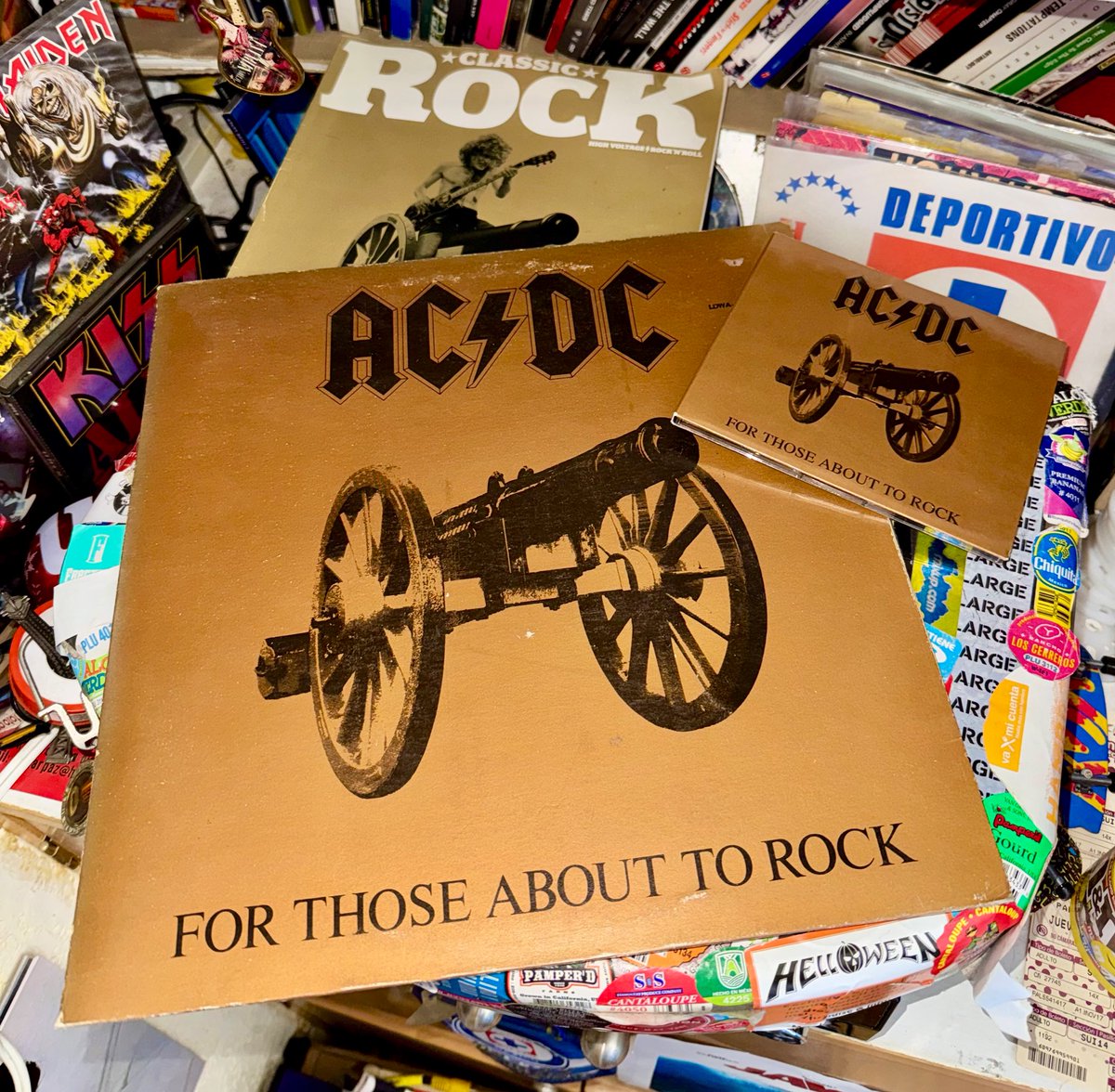 ZTNK71's tweet photo. AC/DC
For Those About To Rock (We Salute You)
20.nov.1981
@acdc
#acdc #forthoseabouttorock https://t.co/Ki4GXKBnhs