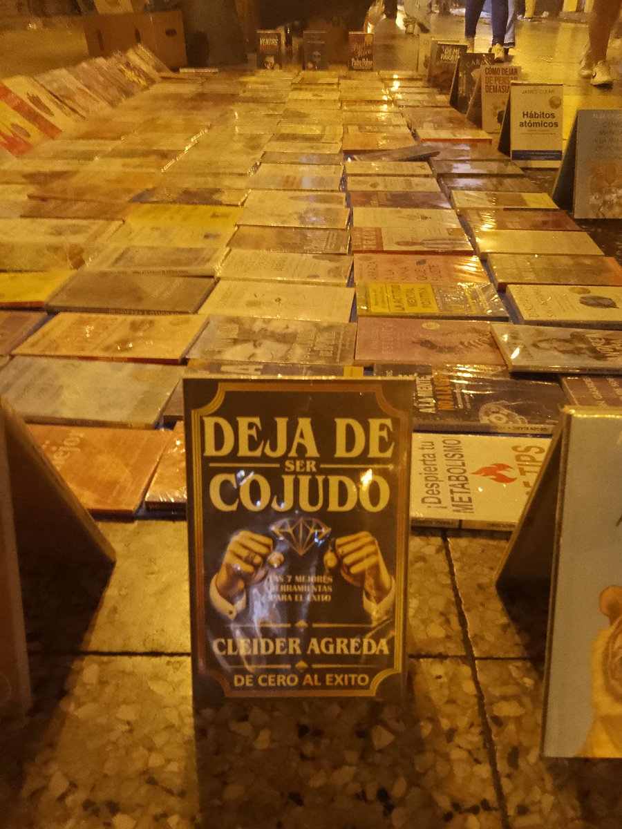 arihmanperuano's tweet image. Libro escrito pensando en los votantes d #KeikoFujimori, d PuerKo #LópezAliaga, d #Acuña, d #Espá, d #Butters, y cualquier otro engendro d la Fuji-DBA-cerronista.