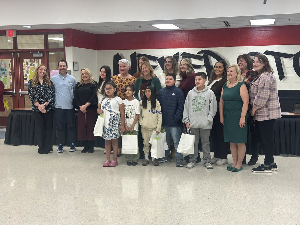 maryhavis's tweet image. “Determined” was the theme of the night as @D100Piper shared their SIP goals &amp;amp; actions and celebrated areas of growth, including the EL progress that helped Piper improve their designation this year! So much spirit and pride for the recognition of students and staff! #WeCan!