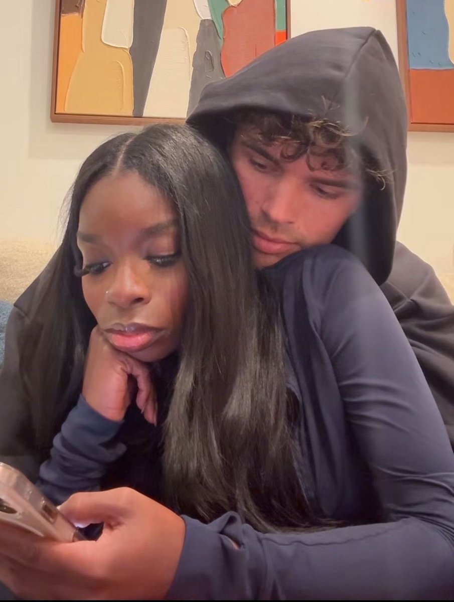 Eostraea's tweet image. I just realized the reason why Rohini x Shravana works so well, better than the purported duo of Hasta x Shravana (argue with the wall), is bc of Brahma and Saraswati. It’s another one of Shravana’s tier 1 matchups (Shravana x UBP being bc of Vishnu &amp;amp; Lakshmi / Ananta).