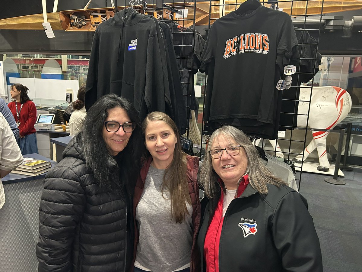 Miss Marcia tweet media