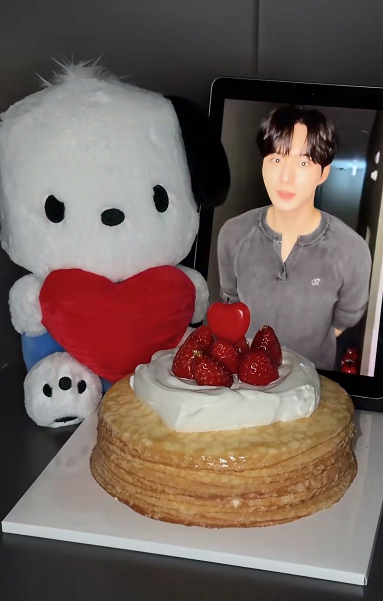 ころυ´• ﻌ •`υ tweet media