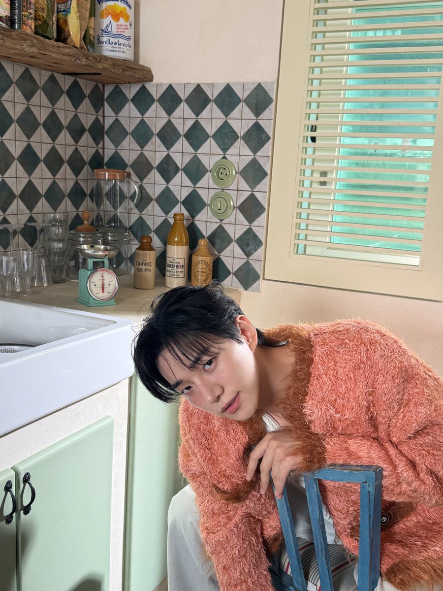 follow_leejunho's tweet image. LEE JUNHO 2026 SEASON&apos;S GREETINGS
[LAZY HOURS] ⏰

🗓️ PRE-ORDER Final Day
- 2025.11.20 (THU) 23:59 (KST)

🔗 사운드웨이브
bit.ly/4hQMsDr

🔗 알라딘
bit.ly/43e7jL3

🔗 YES24
bit.ly/4onnUEN

🔗 위버스샵
bit.ly/4oVIdZy

🔗 애플뮤직…