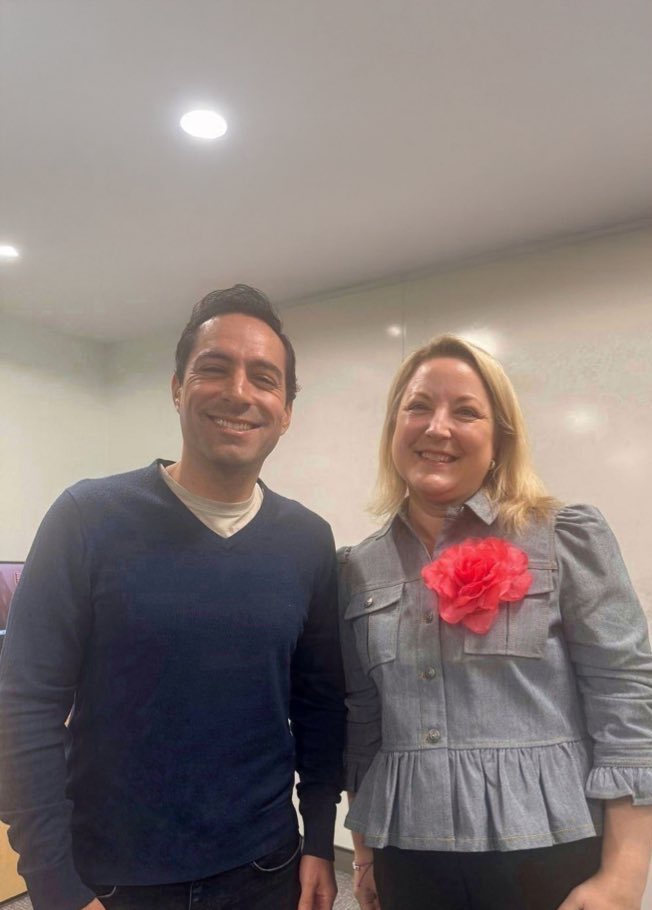 MauVila's tweet image. Esta semana tuve la oportunidad de participar en dos espacios que profundizan en cómo se está desarrollando y regulando la #InteligenciaArtificial a nivel global:

✅️ Me dio gusto conocer a @KirstenRulf, Ex Jefa del Departamento Digital y de Datos de la Cancillería Federal de…