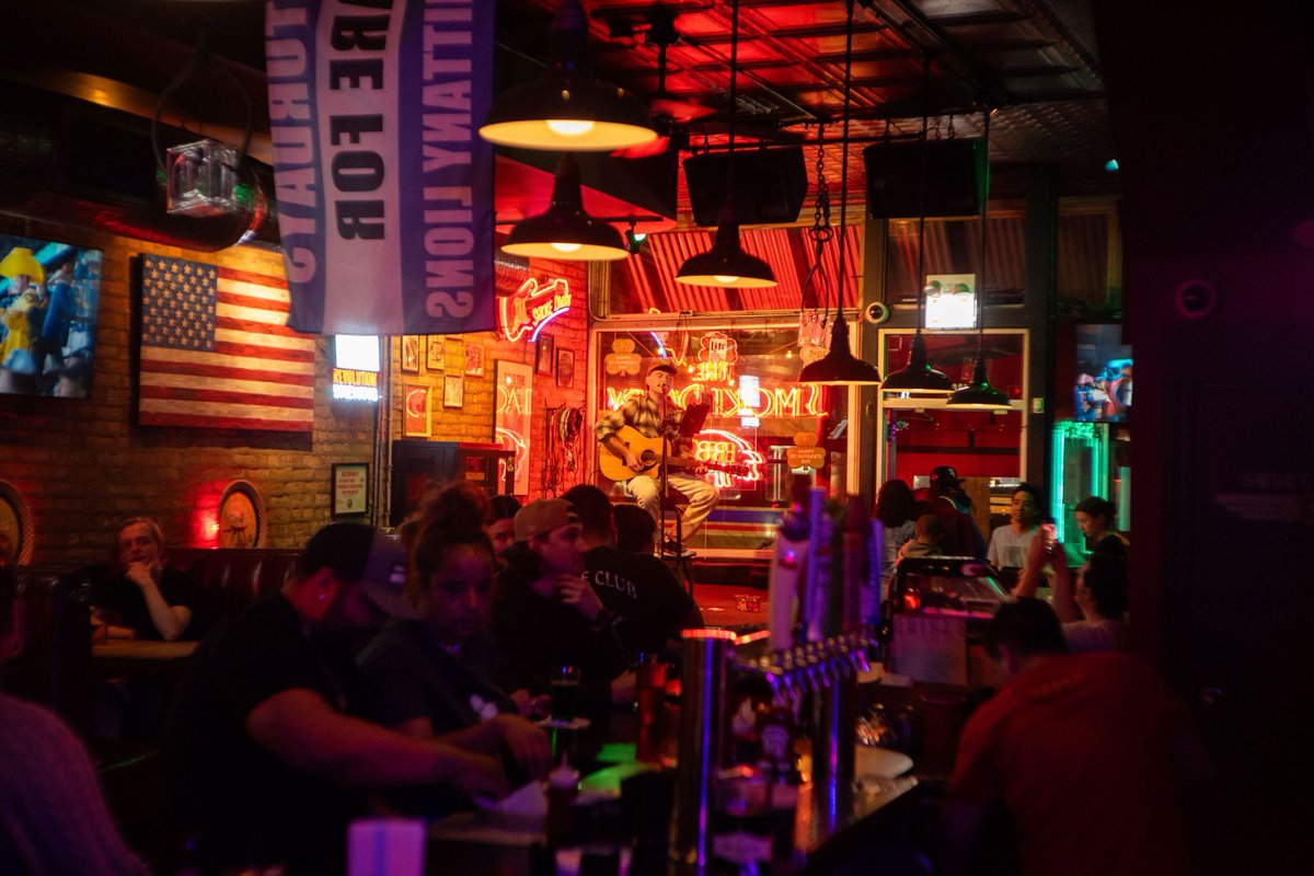 BlockClubCHI's tweet image. Smoke Daddy BBQ is closing its Wicker Park location after 31 years. blockclubchi.co/3Xzo2VM