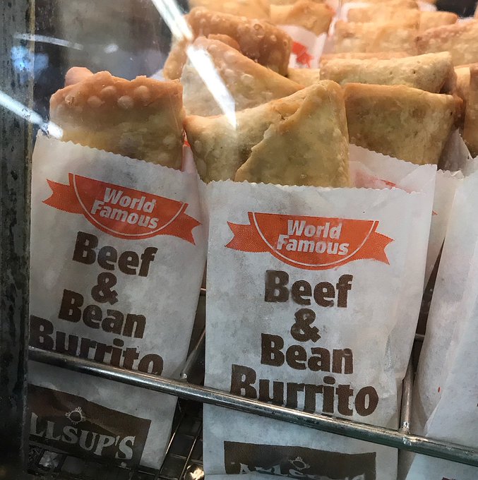 mhp_guy's tweet image. There&apos;s a crappy Texas gas station chain that blows my mind. 

Allsups.

These locations usually have 
- cracks in the pavement
- old signs out front and
- never enough pumps

but they do one thing really well...

The chimichanga.

You just need to be known for ONE thing to drive…