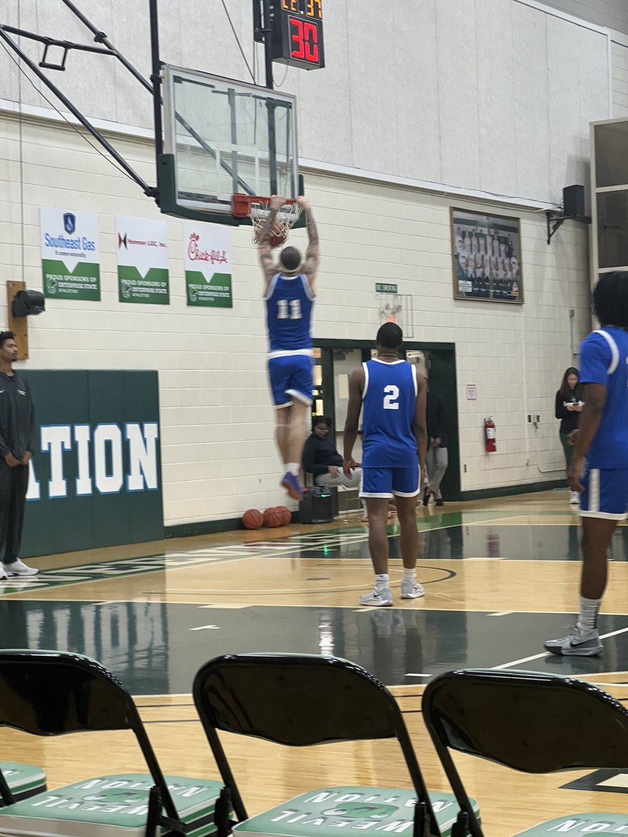 marciahansen's tweet photo. .@ColeHansenHoops warming up. @TSCeagles play @EnterpriseState tonight. https://t.co/mzkBKpxRtQ
