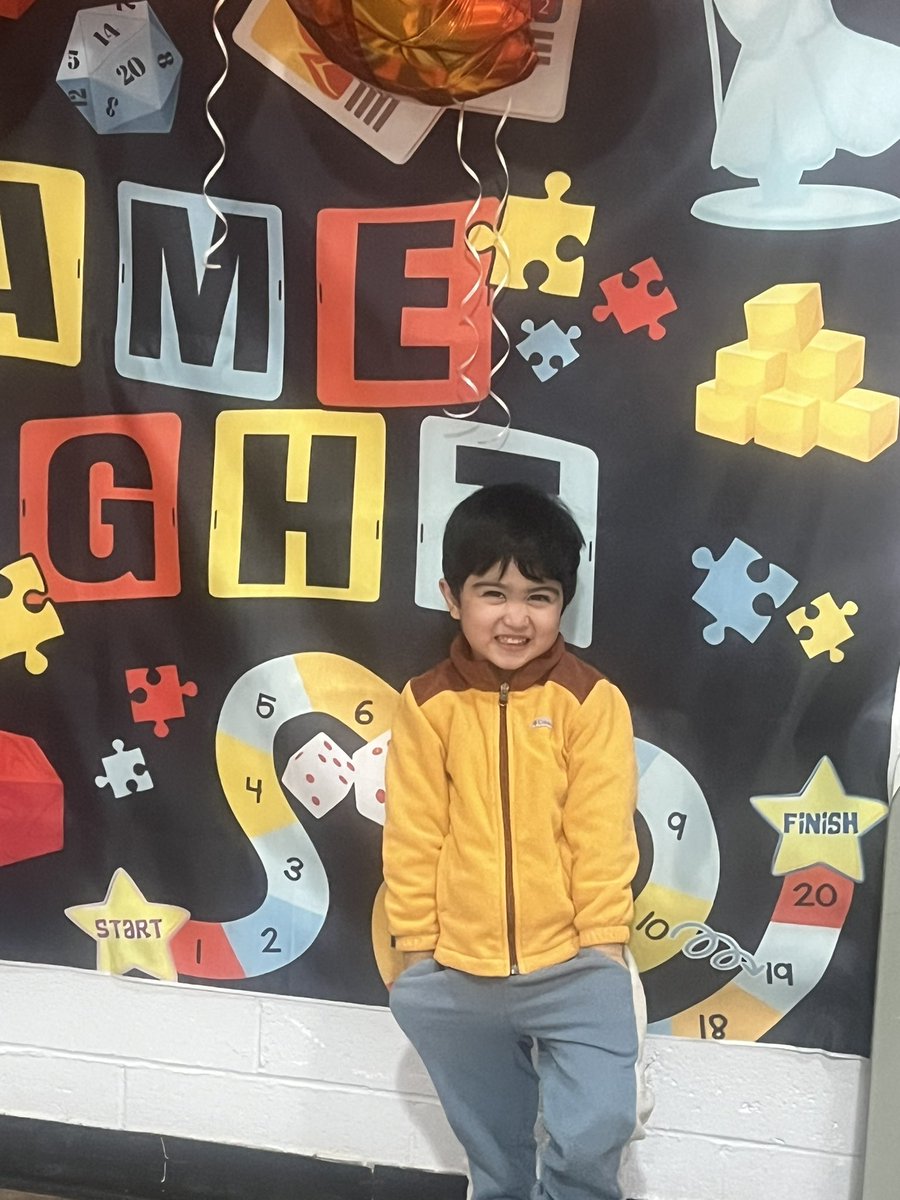 projectbefore1's tweet image. So grateful for our incredible families! 💙 Family Game Night was full of fun, laughter, and connection. Thank you, Miss Brittany and Project Before staff, for a wonderful evening!