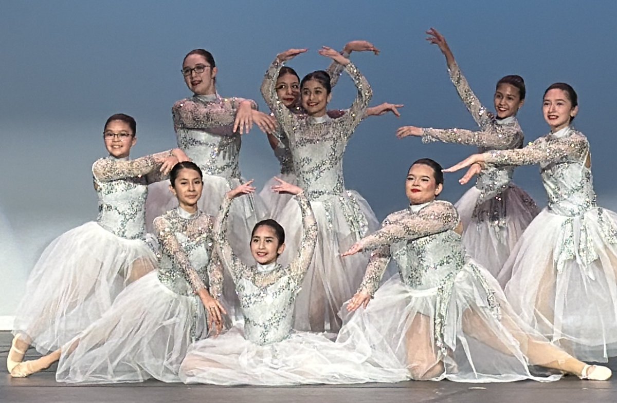 Thank you to <a href="/RosemontUC/">Rosemont Upper Campus</a> for hosting us principals today! 💜 Cowart was excited to see our former Panther, Janae, taking center stage in the ballet snowflake performance. We are so proud of her! ❄️ #Region4SayNoMore <a href="/EstefannySalin3/">Estefanny Salinas</a> <a href="/EDAmaya04/">Amaya</a>