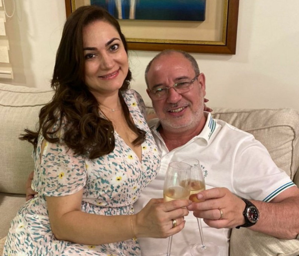 EstherRoa_'s tweet image. ¡MIL VECES PLAGAS!
Más de 6.000.000.000 de guaraníes el “titular de Itaipú” Justo Zacarías destinaría al evento denominado Villa Navideña.

La indignación es inevitable cuando vemos estos derroches mientras hospitales y escuelas se caen a pedazos. 

El clan “ZI” no estaría hoy…