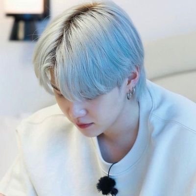 venenosarmy's tweet photo. Casa, beija ou envenena? @Sun_gojou @Guinhopee @fruityoonz https://t.co/nNNpcSgl3y