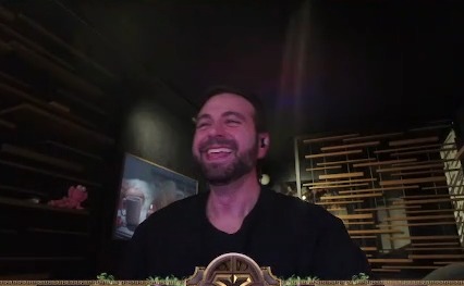 Jess_Ca_Ab's tweet image. 🗨️| Esta es la cara de alguien que ya perdió más de la mitad de los corazones y aún no entiende como funciona el juego