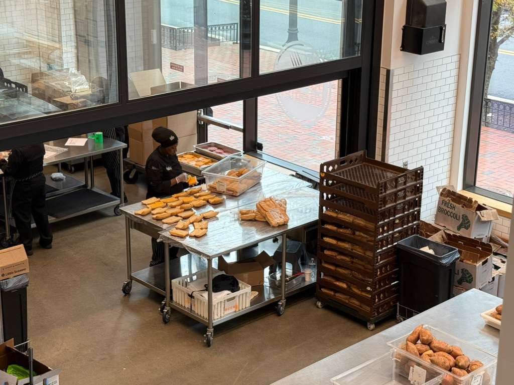 Axel van Trotsenburg tweet media