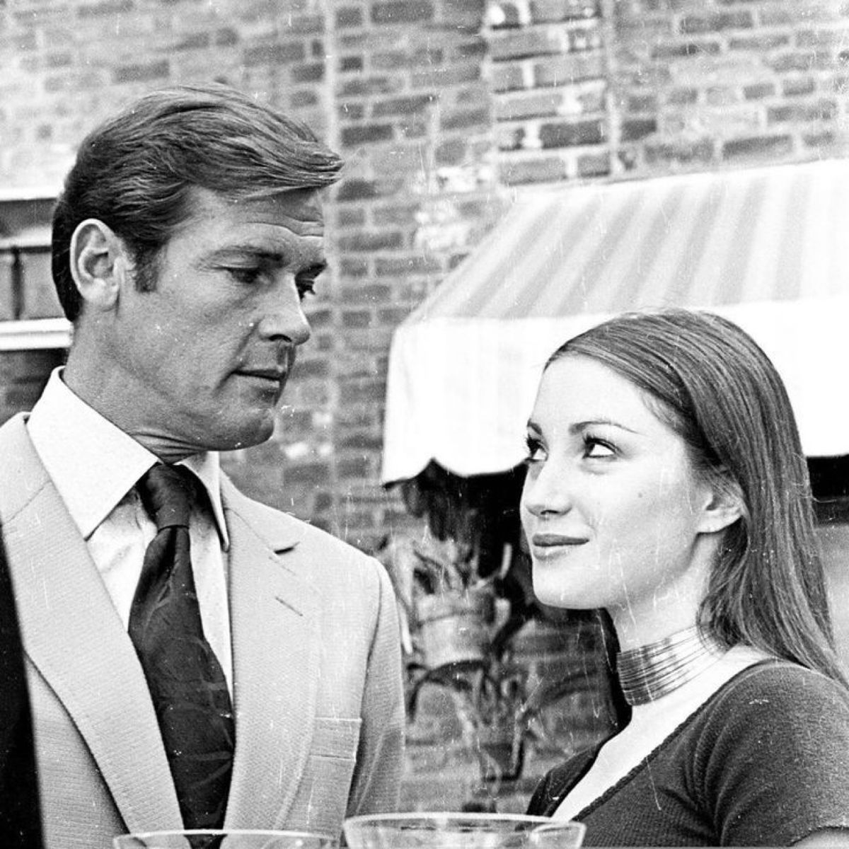 ClassicSpyChic's tweet image. "Why yes, I would like to Sey-Mour..."