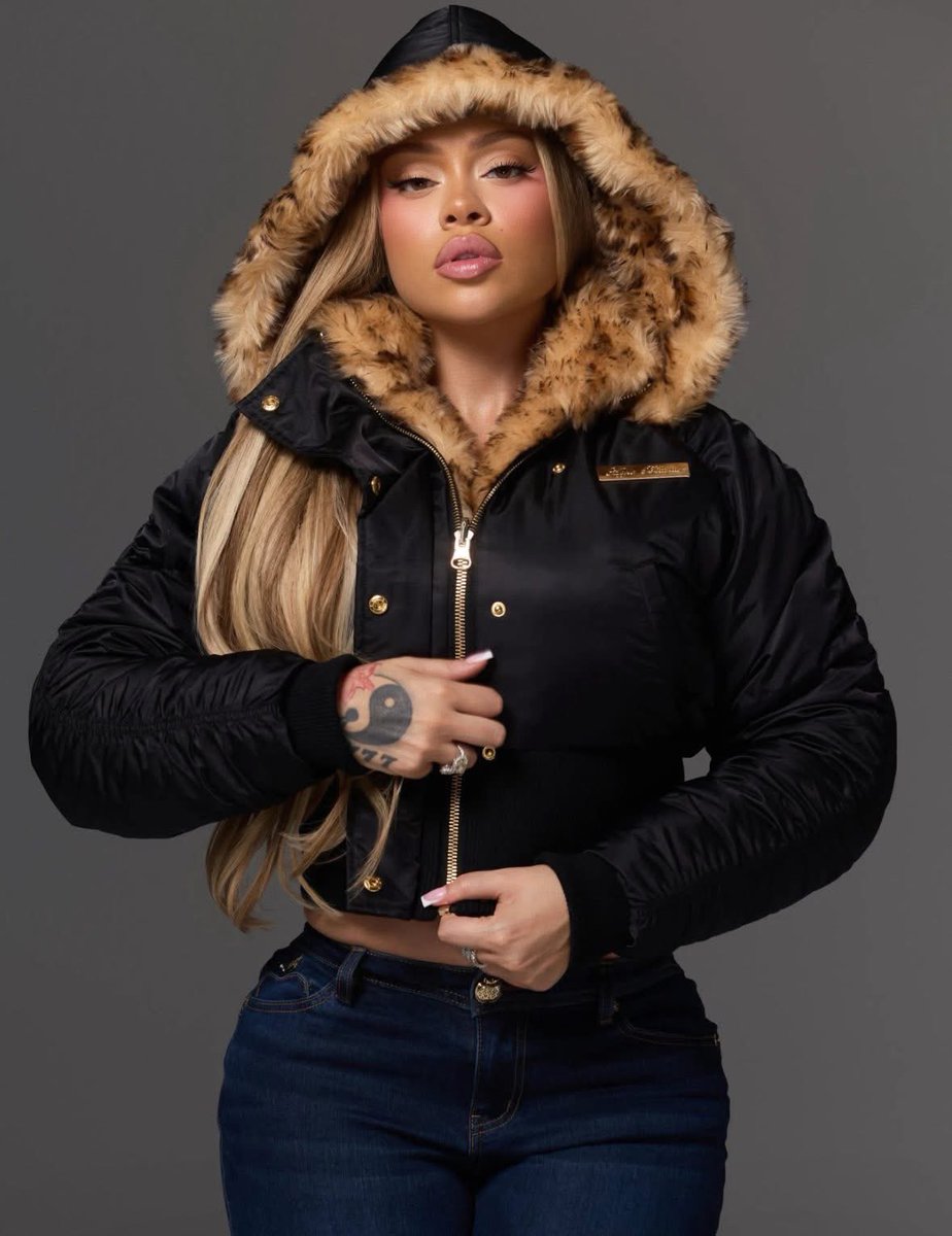 layxsnv's tweet image. Apple bottoms done took it all way backkkk w this one 😮‍💨