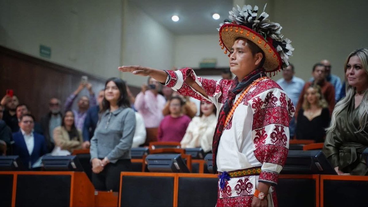 DEPACHECOS's tweet image. De “Movimiento Naranja” al Congreso: la representación wixárika que MC reduce a cuota temporal

mesaderedaccion.com/de-movimiento-…
#MCJalisco #Wixarika #CongresodeJalisco