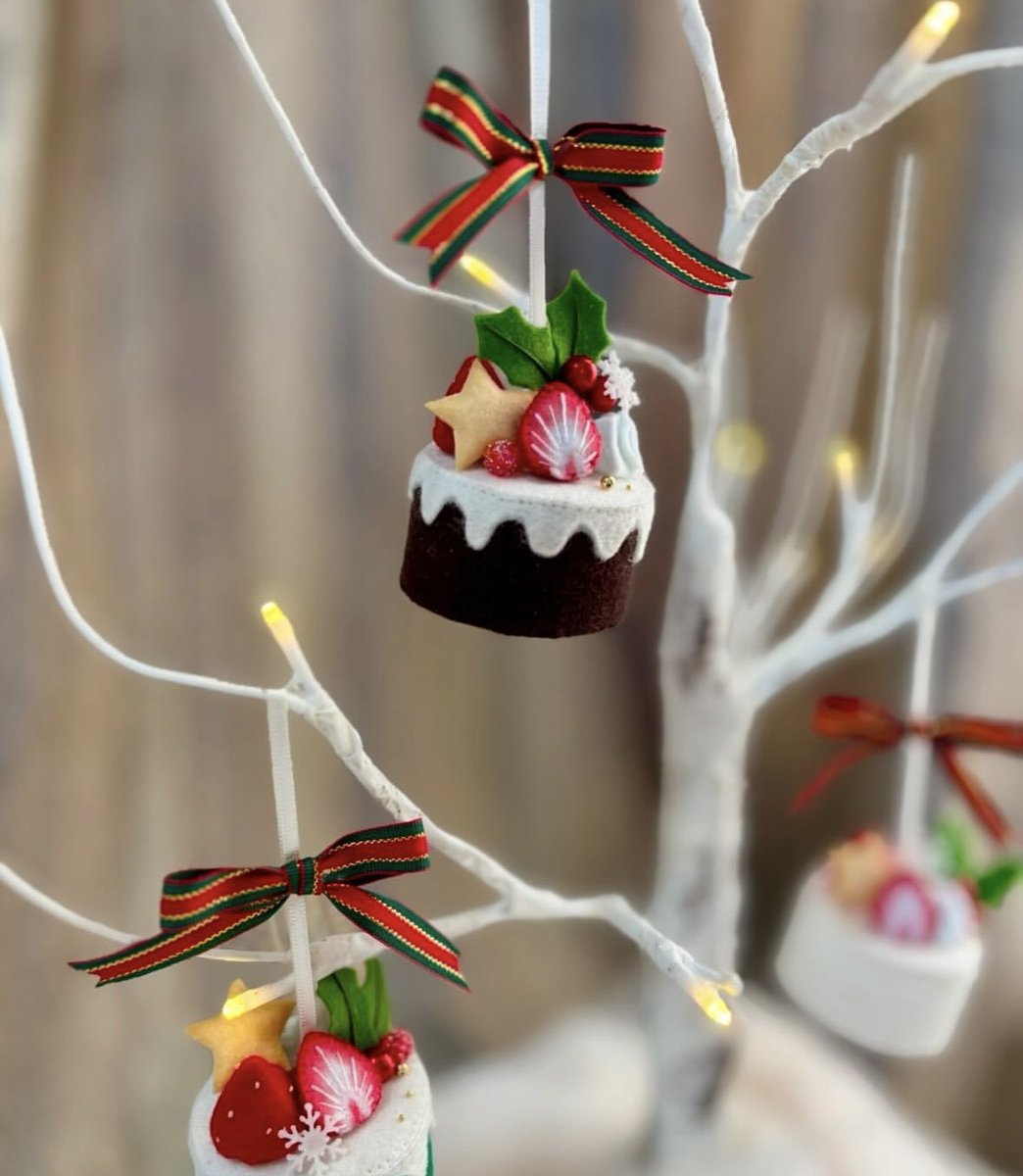 pre_memo_felt's tweet image. 𖧷⢄⡱オンラインイベントのお知らせ

委託先のunisola shop様のInstagramにて開催の
クリスマスオンラインイベントにて
ぷれめもケーキを紹介していただきます。

【ストーリー抽選会】
11/20(木) 12:00〜

【ライブ販売会】
11/21(金) 19:00〜

instagram.com/uni_sola?igsh=…

よろしくお願いいたします🎄