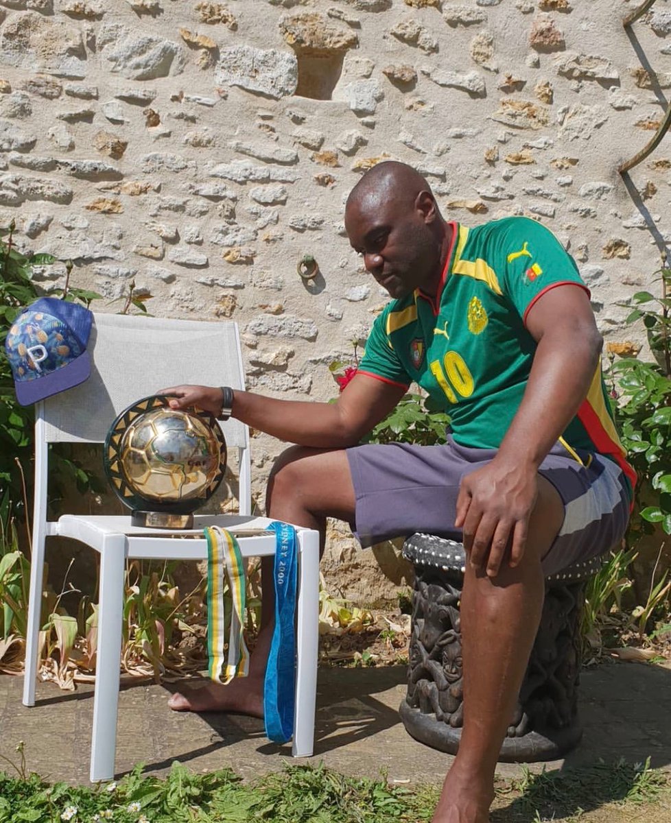 🔴 Les lauréats du titre Joueur Africain de l’année depuis 2000 🏆 :

2025: 🇲🇦 Achraf Hakimi
2024: 🇳🇬 Ademola Lookman
2023: 🇳🇬 Victor Osimhen
2022: 🇸🇳 Sadio Mané
2021: Pas décerné 
2020: Pas décerné 
2019: 🇸🇳 Sadio Mané
2018: 🇪🇬 Mohamed Salah
2017: 🇪🇬 Mohamed Salah
2016: 🇩🇿 Riyad