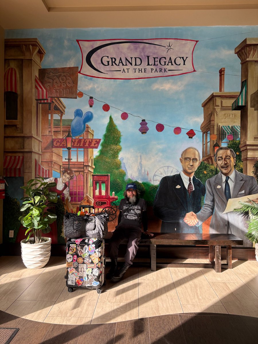 ディズニーに2日間行くため、ダウンタウンからアナハイムのホテルに移動❣️このホテルはディズニーまで徒歩10分なので、めっちゃ便利👍👍