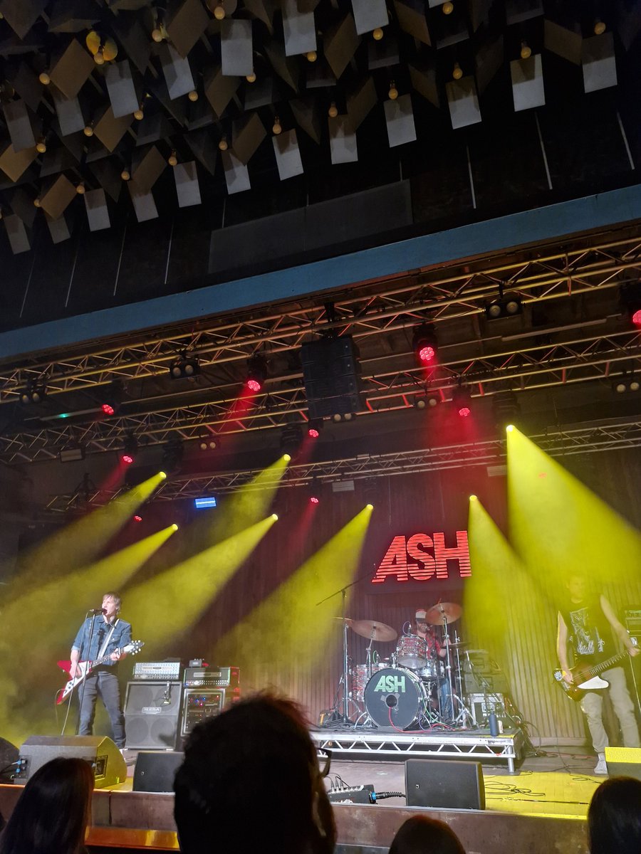 AlisonJSmith70's tweet photo. @ashofficial tonight @NCHMCR Great mix of classic and new stuff 🔥 https://t.co/ubJzP89LxQ