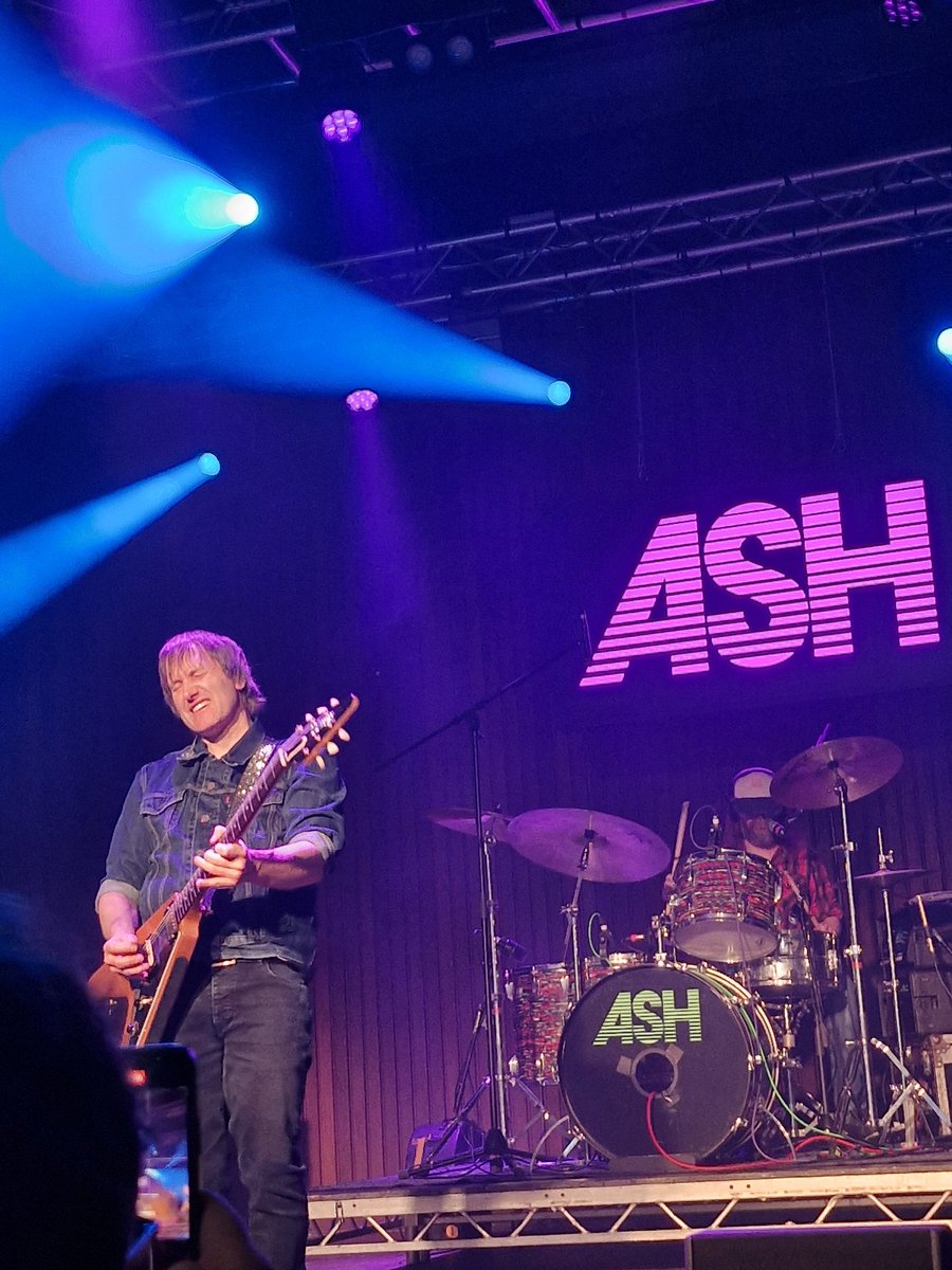 AlisonJSmith70's tweet photo. @ashofficial tonight @NCHMCR Great mix of classic and new stuff 🔥 https://t.co/ubJzP89LxQ