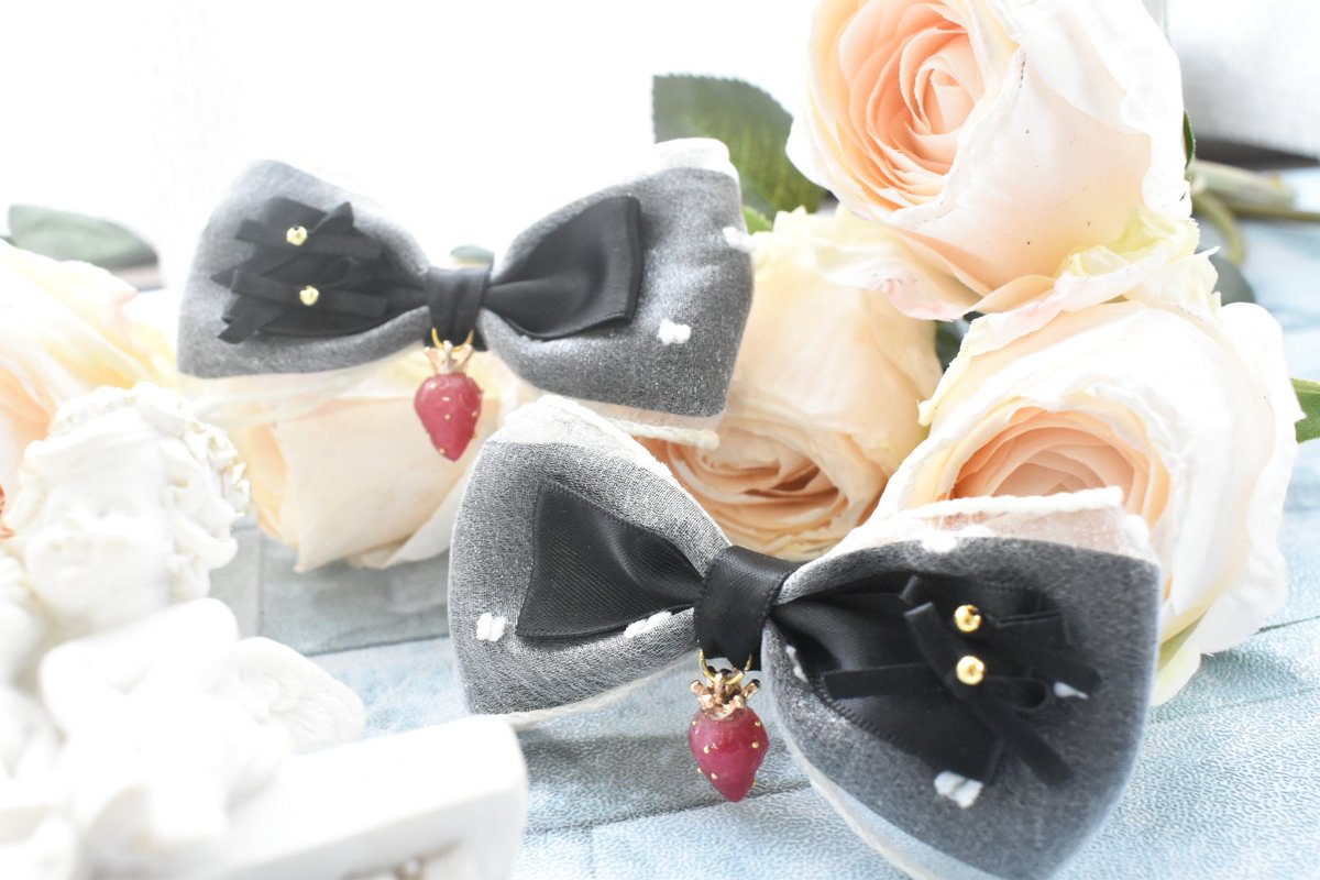 Waltz_with_Psyc's tweet image. リボン祭り8日目です！
いよいよ後半戦です🌱

参戦服にもオススメ❣️
色違いで黒もあるので、お友達と双子コーデも🤍🖤

是非店頭でお手に取ってご覧くださいませ(⁎ᴗ͈ˬᴗ͈⁎)
#カワスタ 
#アイドル
#参戦 
#推し色
#ロリータ  #ロリィタ