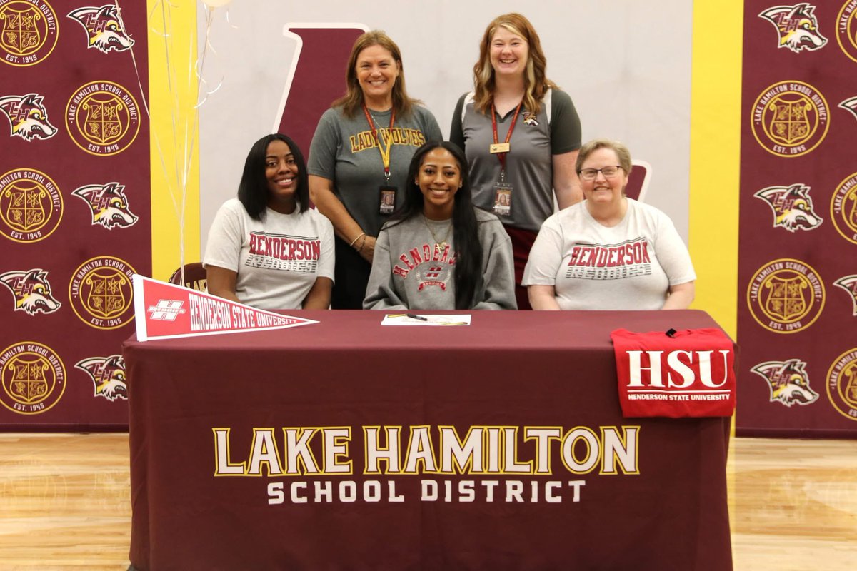 CookLettice's tweet image. Congratulations @ballersaniyah ! I’m beyond proud of you baby girl. I’m looking forward to seeing you play @ReddiesVB !!