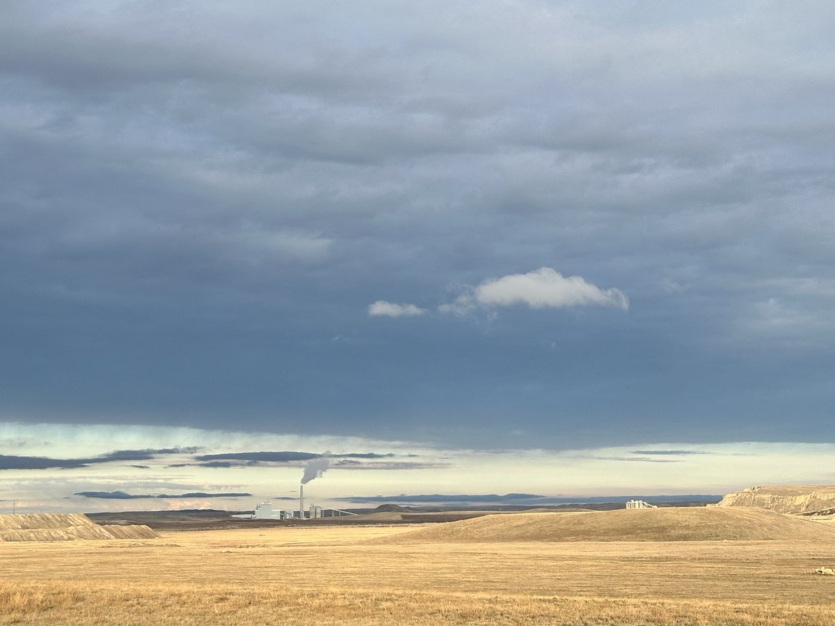 I received this picture of the Powder River Basin looking especially beautiful tonight! It has been a great week for Wyoming with more to come!