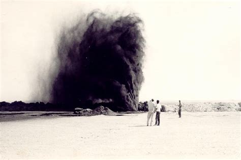 2020Upstream's tweet image. Undisputed king of all $Oil fields is Ghawar in Saudi Arabia.
  She produces 35% of Saudi $Oil and has been online for 74 years.

So far 96 billion barrels of $Oil produced.
  Waterflooding started in 1965, now 7 million barrels of seawater injected a day to maintain pressure.