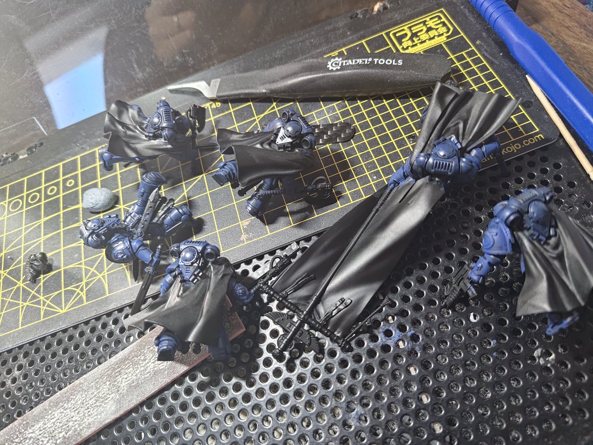 朝活。
赤ちゃんが2時間とか寝てくれるようになったので仕事とウォーハンマーが進むようになってきた