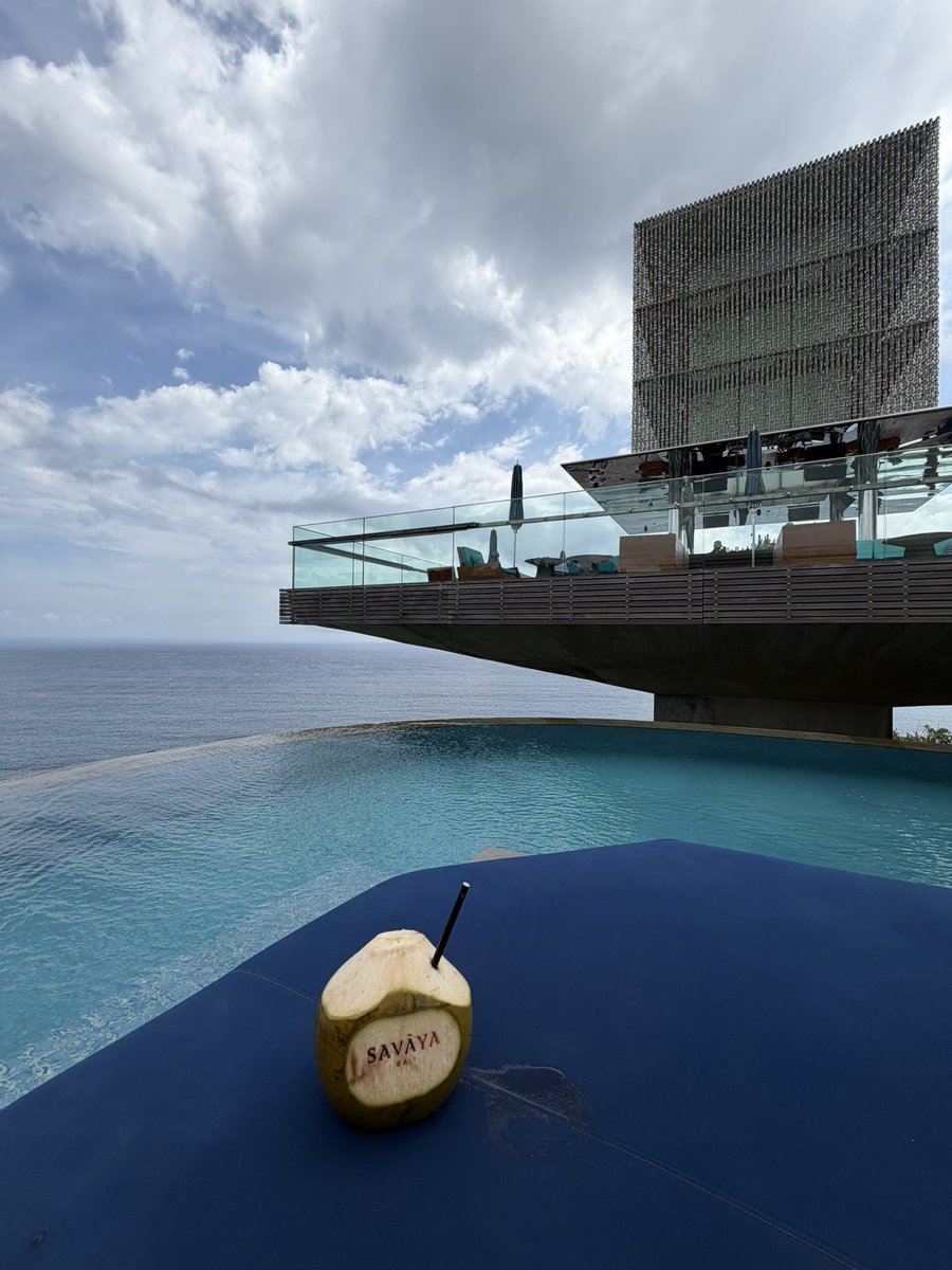 BadlandYW's tweet image. gBeravis Fam🙋🏽‍♀️

Bade is Here 

I’m sure a lot of people have seen this thread, some even quoted it or replied 
But what is it actually saying? 

Bade explains it for you here 🫱🏽‍🫲🏾

Zero-Knowledge Proofs (ZK) let you prove that something is true without revealing why it’s true.…