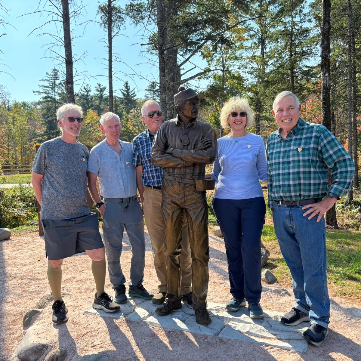 CourseENGNERace's tweet image. A statue of Marty Hall has been recently unveiled at the American Birkebeiner, a World Loppet event site near Cable, Wisconsin, recognizing his lifelong dedication to trail development and many other accomplishments !